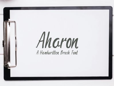 Aharon Brush Font